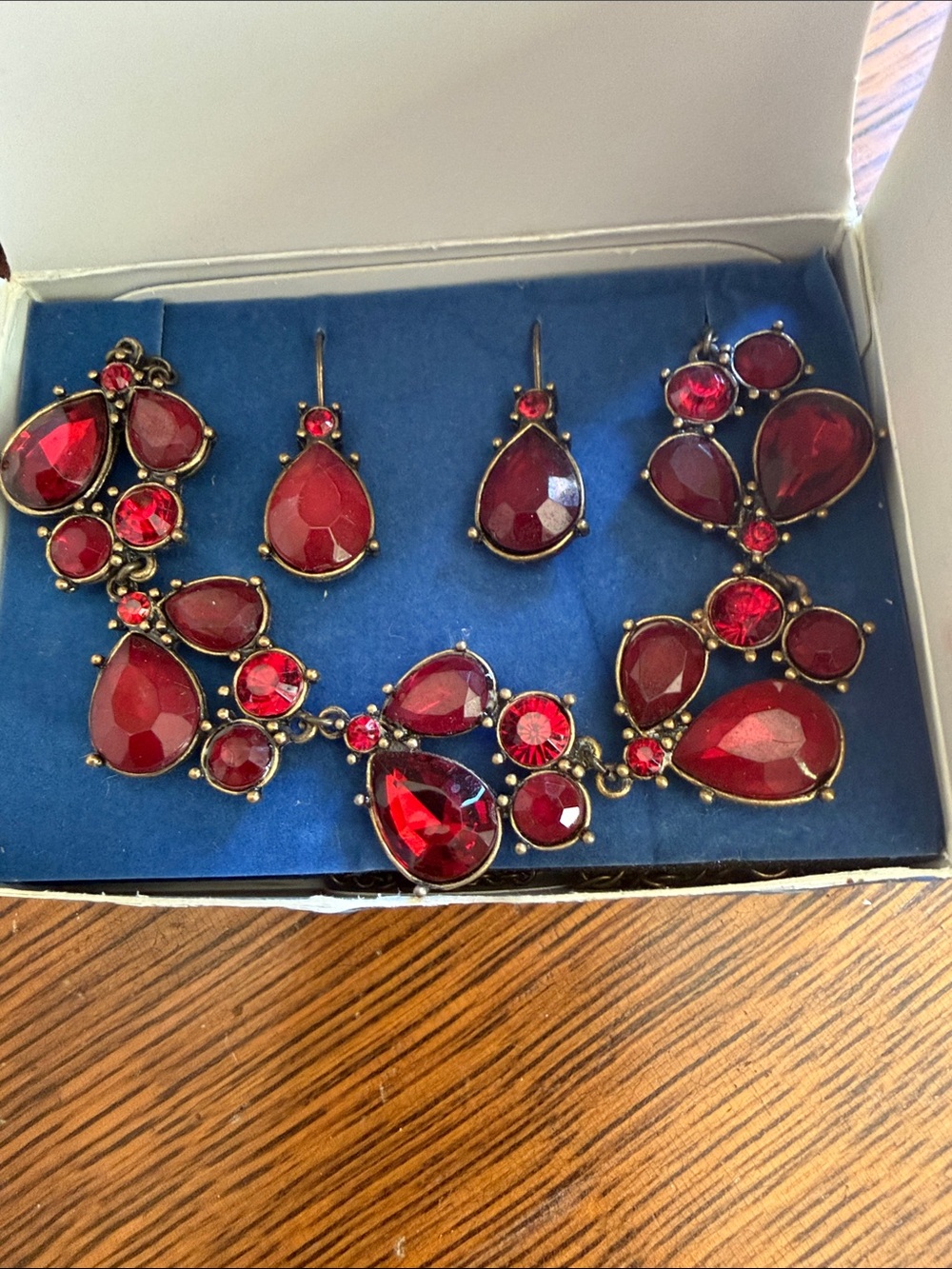 Avon Deep Red Teardrop Crystal Necklace and Earring Set